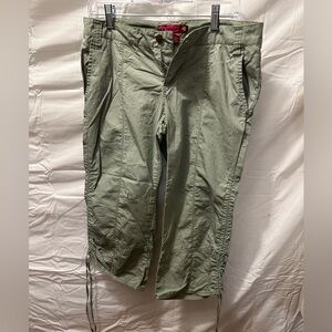 SO capri pants size 9